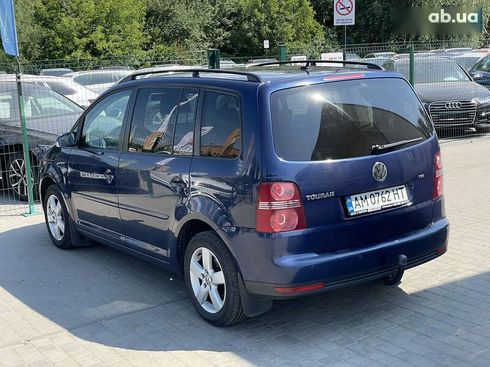 Volkswagen Touran 2009 - фото 20