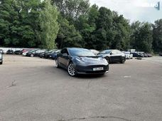 Продаж вживаних Tesla Model 3 в Київській області - купити на Автобазарі