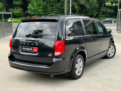 Dodge grand caravan 2019 черный - фото 5