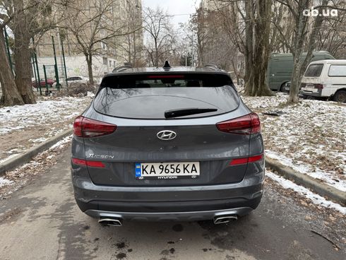 Hyundai Tucson 2019 серый - фото 10