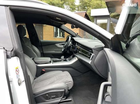 Audi Q8 2020 - фото 18