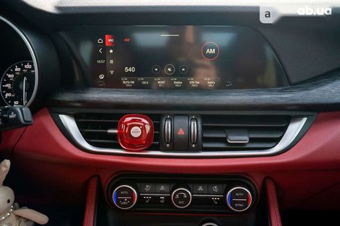 Alfa Romeo Stelvio 2020 - фото 27