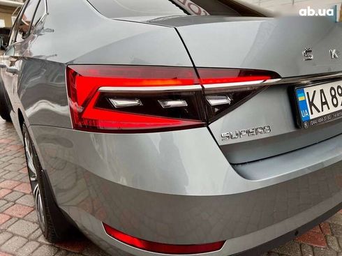 Skoda Superb 2021 - фото 12