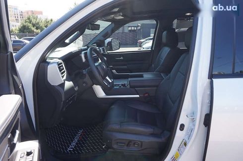 Toyota Sequoia 2023 - фото 23