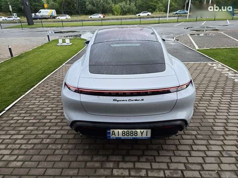 Porsche Taycan 2021 - фото 25