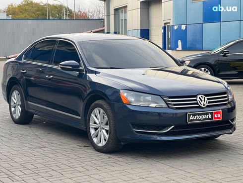 Volkswagen passat b7 2012 синий - фото 3