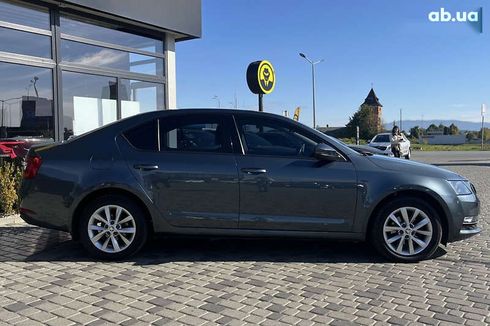 Skoda Octavia 2019 - фото 8
