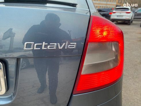 Skoda Octavia 2010 серый - фото 18
