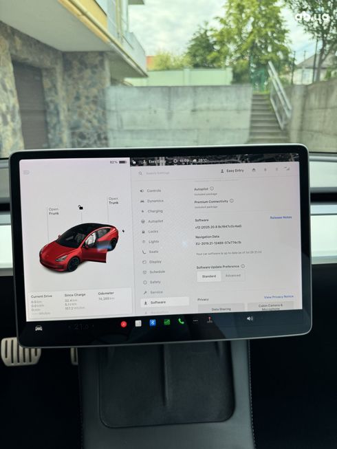 Tesla Model 3 2021 красный - фото 17