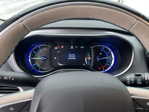 Chrysler Pacifica 2017 белый - фото 24