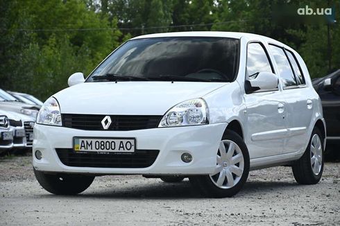 Renault Clio 2010 - фото 7