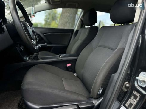 Toyota Avensis 2010 - фото 27