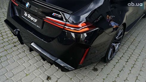 BMW M5 2024 - фото 22