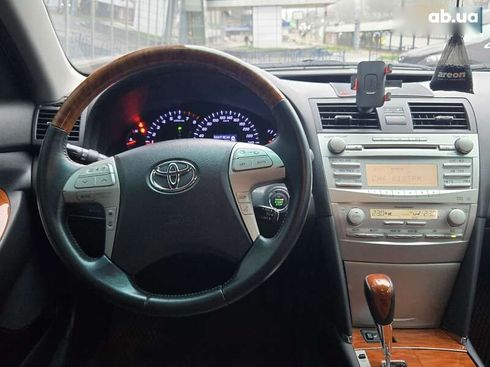 Toyota Camry 2010 - фото 21