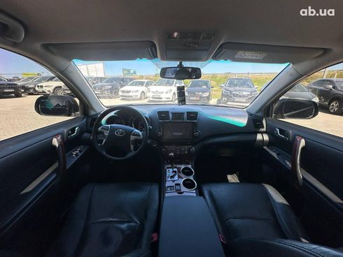 Toyota Highlander 2013 черный - фото 30
