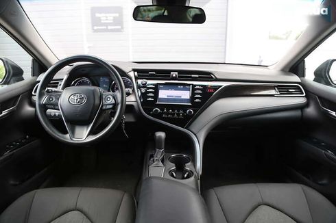 Toyota Camry 2019 - фото 14
