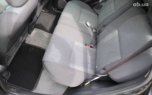 Toyota RAV4 2004 серый - фото 5