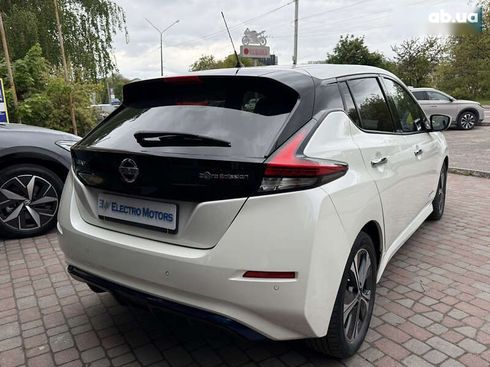 Nissan Leaf 2018 - фото 9