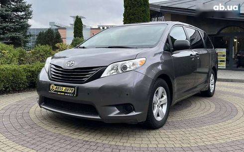 Toyota Sienna 2015 - фото 3