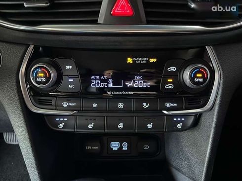 Hyundai Santa Fe 2018 - фото 17