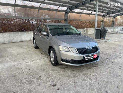 Skoda octavia a7 2018 бежевый - фото 2