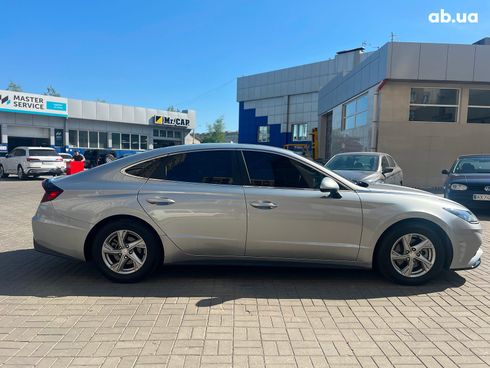 Hyundai Sonata 2020 серый - фото 6