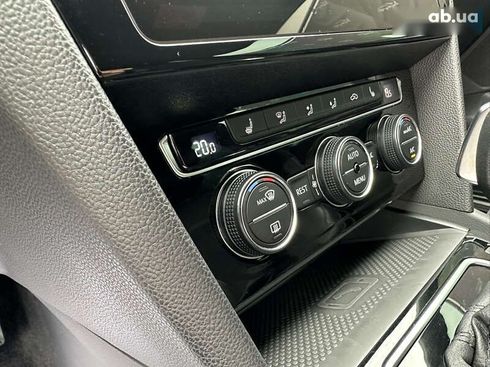 Volkswagen Passat 2020 - фото 14