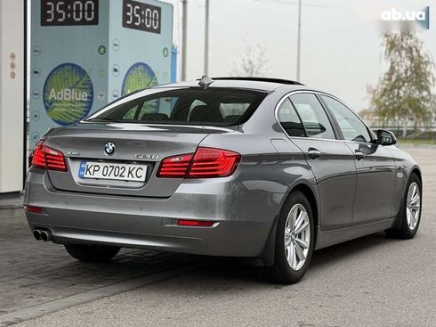 BMW 5 серия 2015 - фото 11