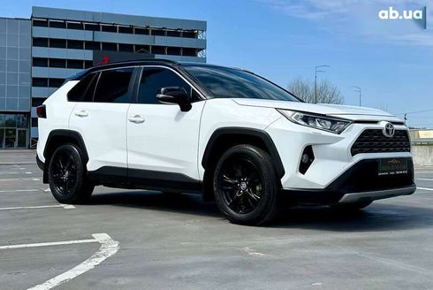 Toyota RAV4 2019 - фото 3