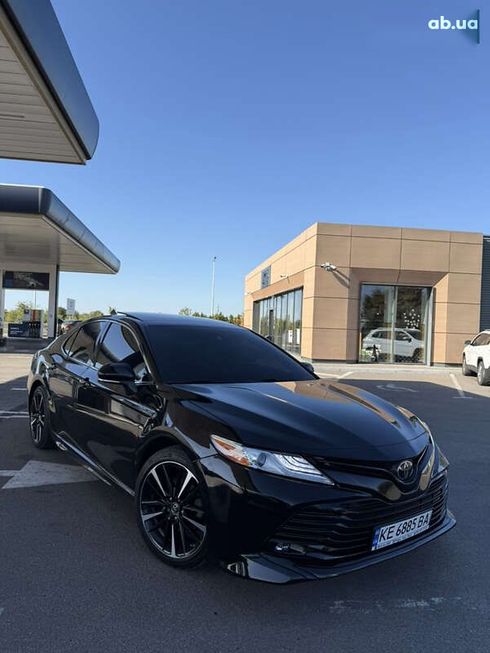 Toyota Camry 2018 - фото 10