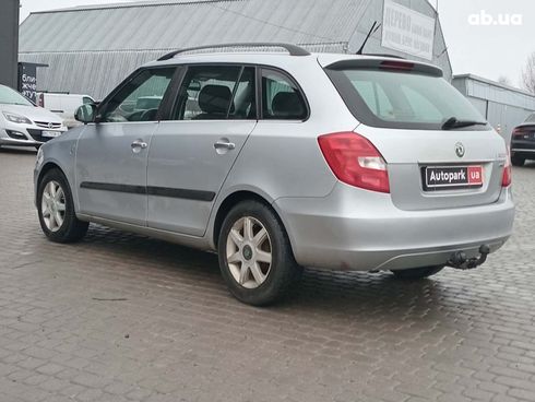 Skoda Fabia 2011 серый - фото 6