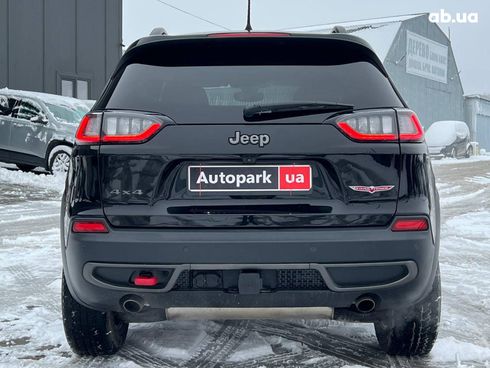 Jeep Cherokee 2019 черный - фото 16