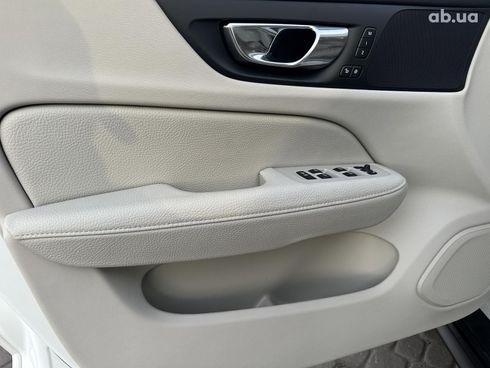 Volvo V60 2021 белый - фото 24