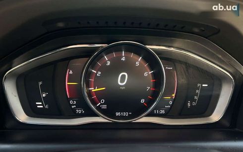 Volvo XC60 2017 - фото 23
