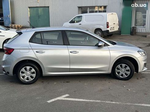 Skoda Fabia 2024 - фото 6