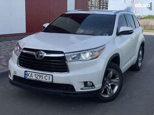 Toyota Highlander 2015 - фото 3