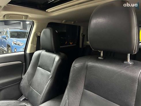 Mitsubishi Outlander 2016 - фото 11