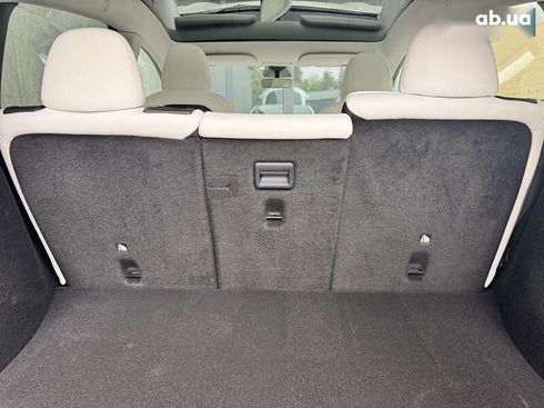 Tesla Model Y 2023 - фото 10