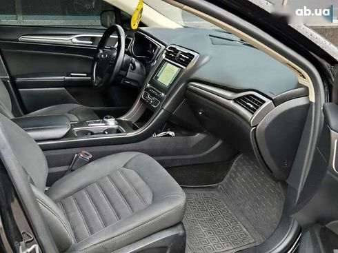 Ford Fusion 2017 - фото 27