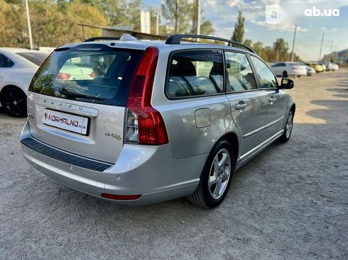 Volvo V50 2011 - фото 6