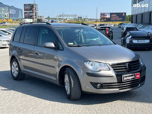 Volkswagen Touran 2008 серый - фото 12