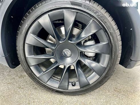 Tesla Model Y 2021 - фото 19