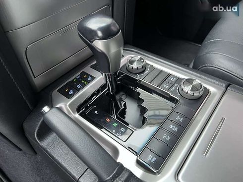 Toyota Land Cruiser 2016 - фото 16