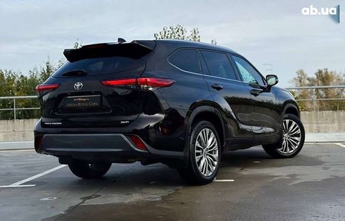 Toyota Highlander 2021 - фото 16