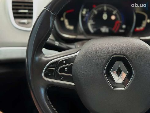 Renault Espace 2015 - фото 11