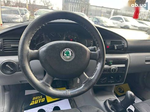 Skoda Octavia 2004 - фото 9