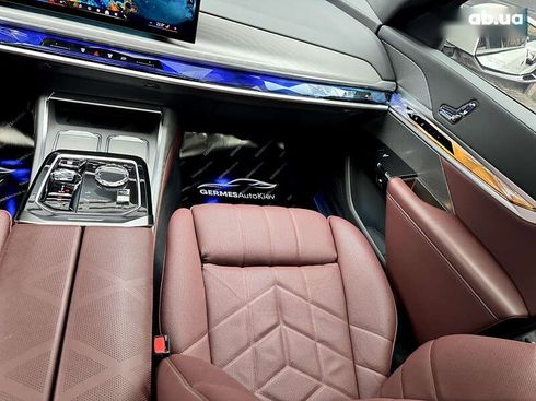 BMW 7 серия 2023 - фото 21