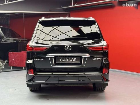 Lexus LX 2019 - фото 17