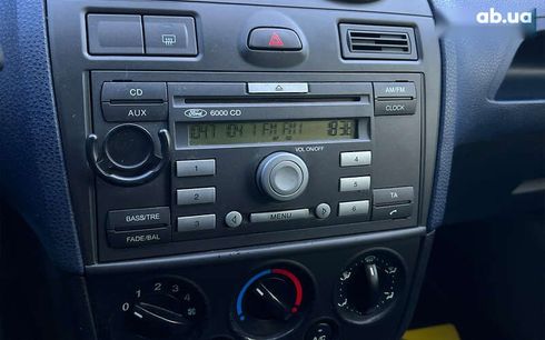 Ford Fiesta 2005 - фото 17