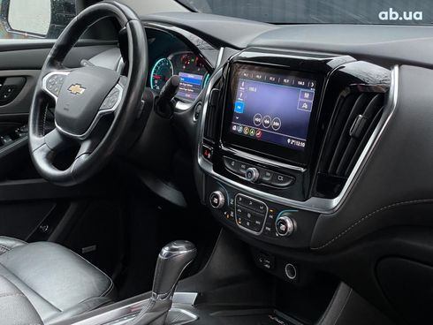 Chevrolet Traverse 2019 черный - фото 28